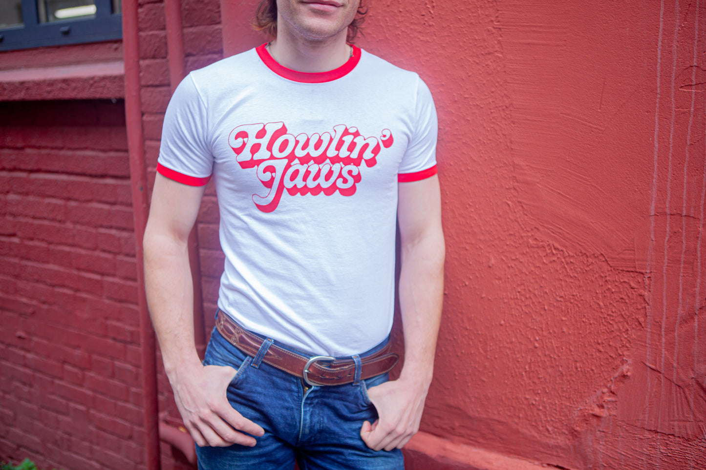 TEE-SHIRT "RINGER" ROUGE ET BLANC, LOGO ROUGE "Half Asleep Half Awake, Howlin' Jaws "