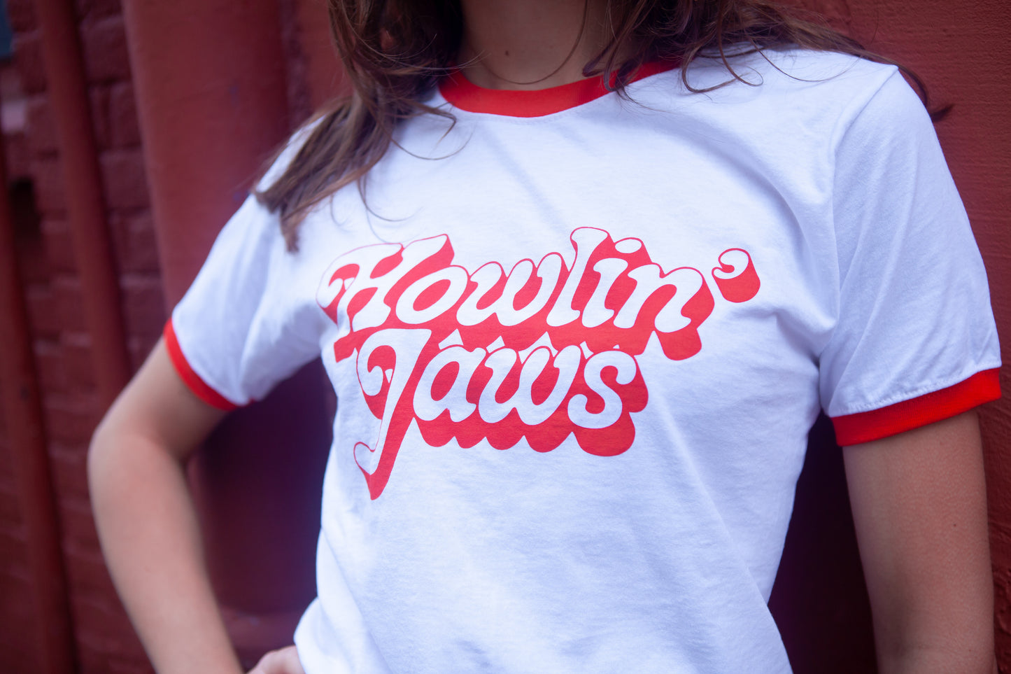 TEE-SHIRT "RINGER" ROUGE ET BLANC, LOGO ROUGE "Half Asleep Half Awake, Howlin' Jaws "