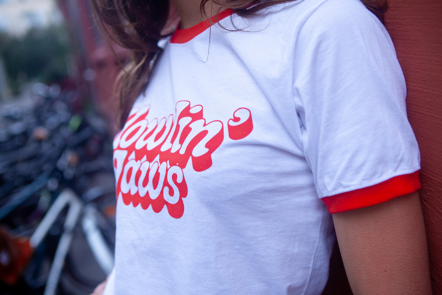 TEE-SHIRT "RINGER" ROUGE ET BLANC, LOGO ROUGE "Half Asleep Half Awake, Howlin' Jaws "